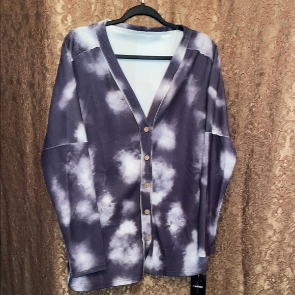 Flamingo Tops - NWT FLAMINGO Blue & White Tie-Dye Cardigan with Button Front. Size Small.